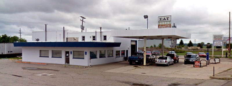 Half-Way Truck Stop - Early 2000S Street Views (newer photo)